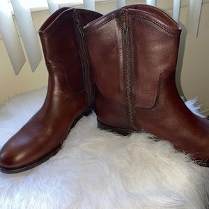 Brand New, never been worn Frye Boots